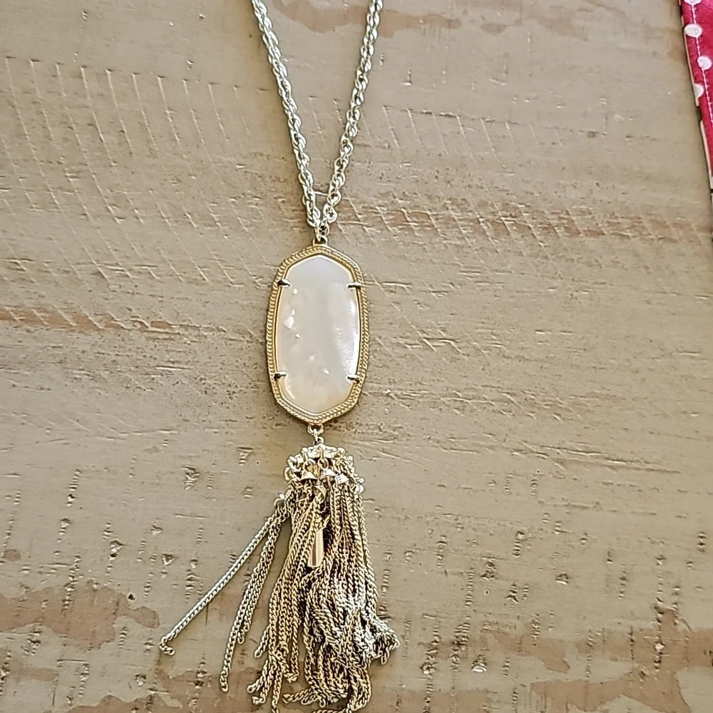 Kendra Scott Rayne Necklace, White MOP with Gold Chain - Picture 1 of 2